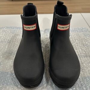 Hunter - Women's Original Chelsea Rain Boots - Black - Size 7
